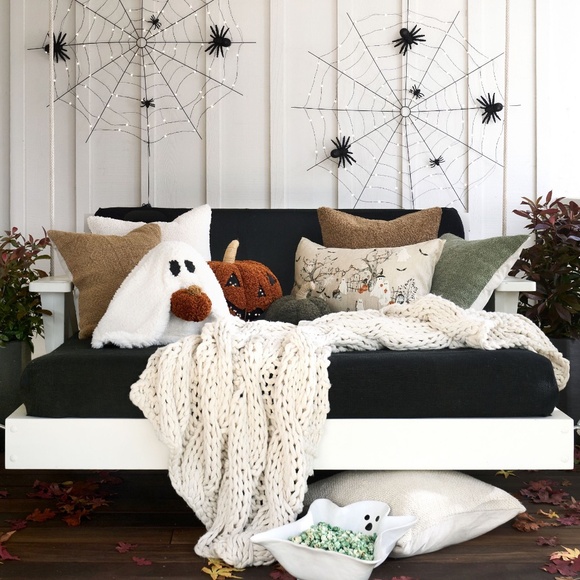 Gus the Ghost with Pumpkin Pillow - PB - Picture 5 of 9